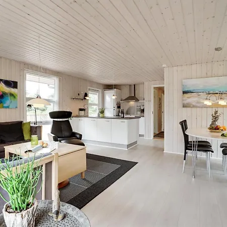 Snioulf - 1km From The Sea In Western Jutland By Interhome *