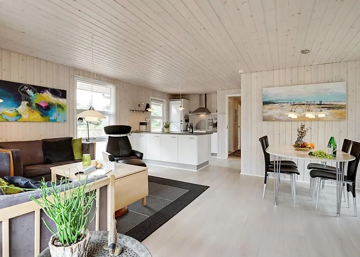 Snioulf - 1km From The Sea By Interhome *